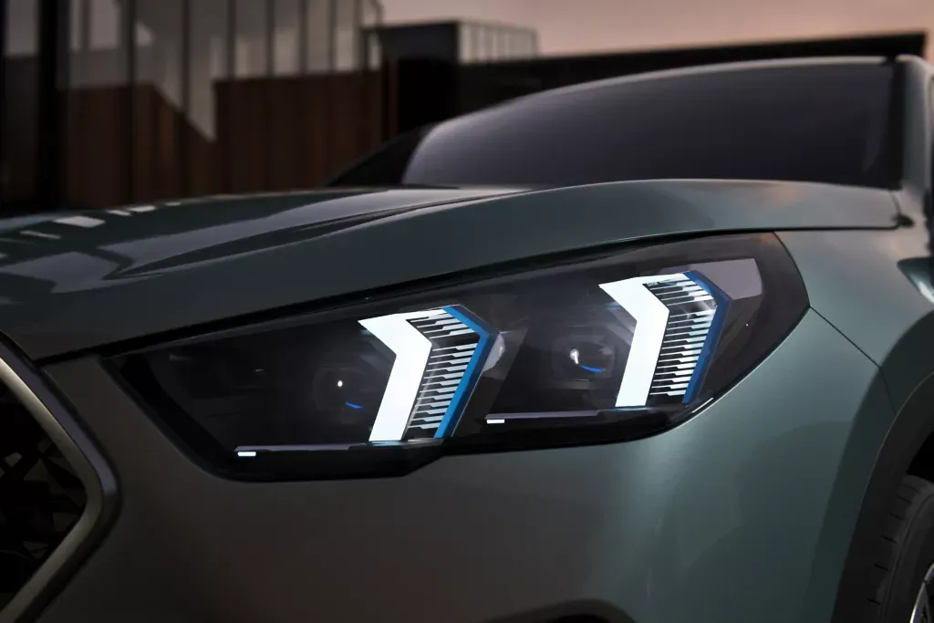 Headlight Cover BMW X2 2025-2026 کاور چراغ BMW X2 2025-2026 - Image 1