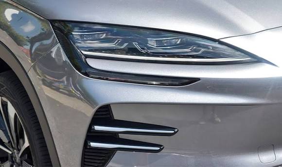 Headlight Cover BYD Song Plus Hybrid 2025 کاور چراغ BYD سانگ پلاس 2025 هیبرید - Image 1