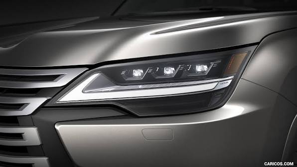 Headlight Cover Lexus LX600 2022 کاور چراغ لکسوس LX600 2022 - Image 1