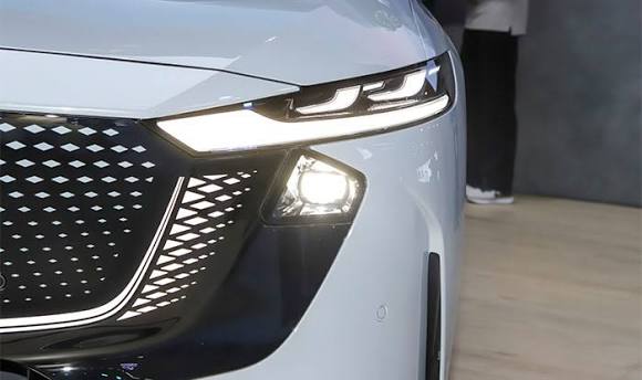Headlight Cover Mazda EZ-6 EREV 2025 کاور چراغ مزدا EZ60EREV 2025 - Image 1