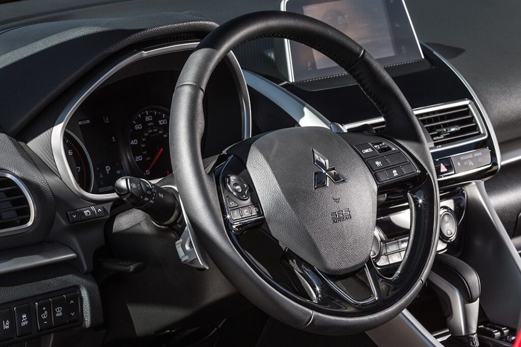 Mitsubishi yakko eclipse cross 2018 Interior