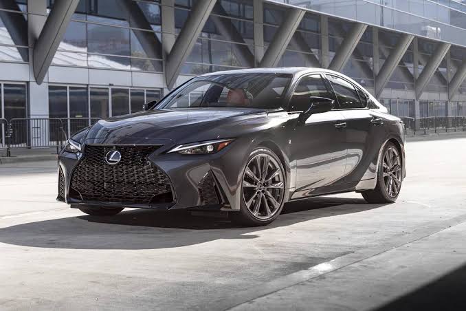 Lexus IS300 2025 برند رپ فارسی Lexus IS300 2025 برند رپ فارسی