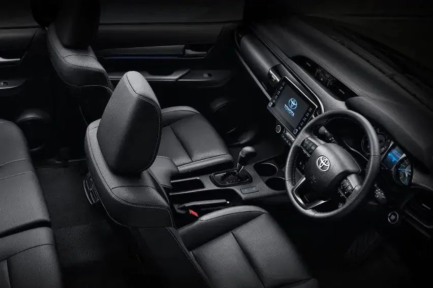 Toyota Hilux 2022 Interior Trim کاور محافظ تریم داخلی تویوتا هایلوکس مدل ۲۰۲۲